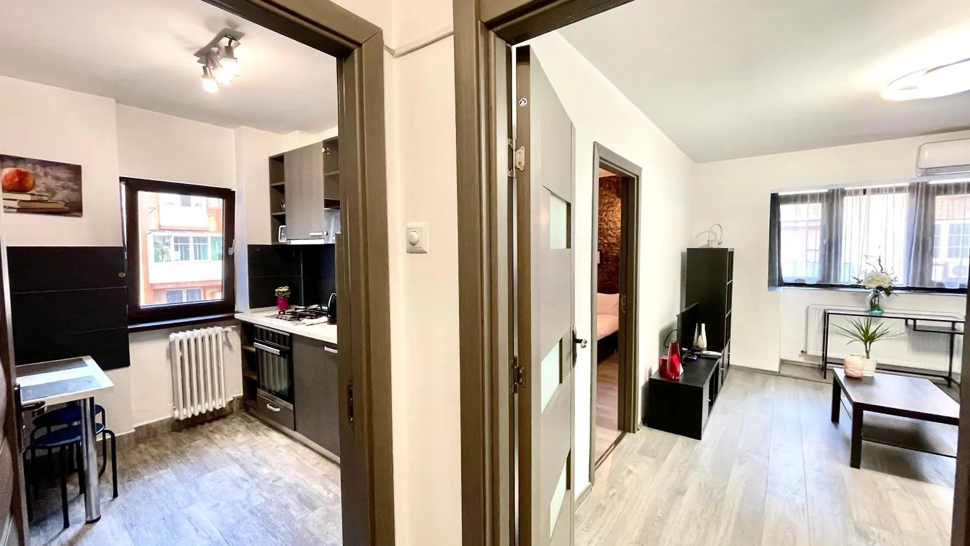 Tower Old City Apartment Bucharest