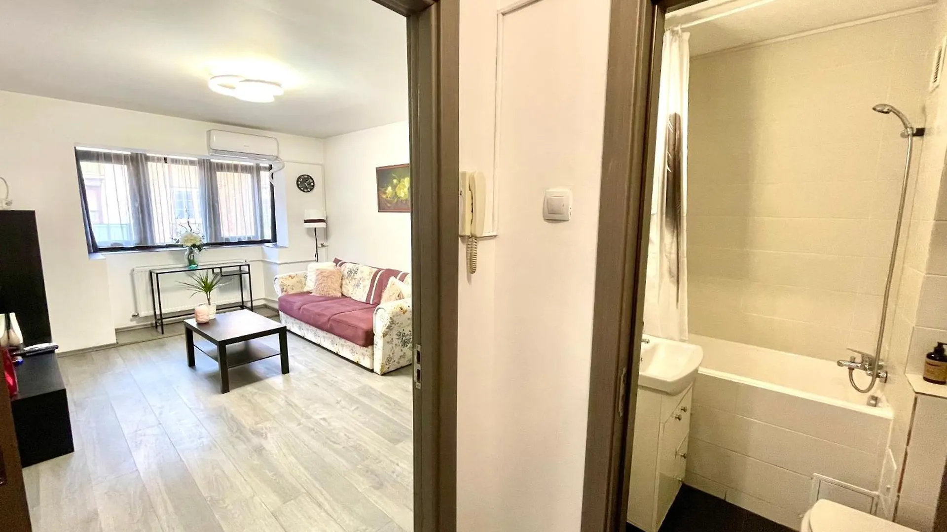 Tower Old City Apartment Bucharest