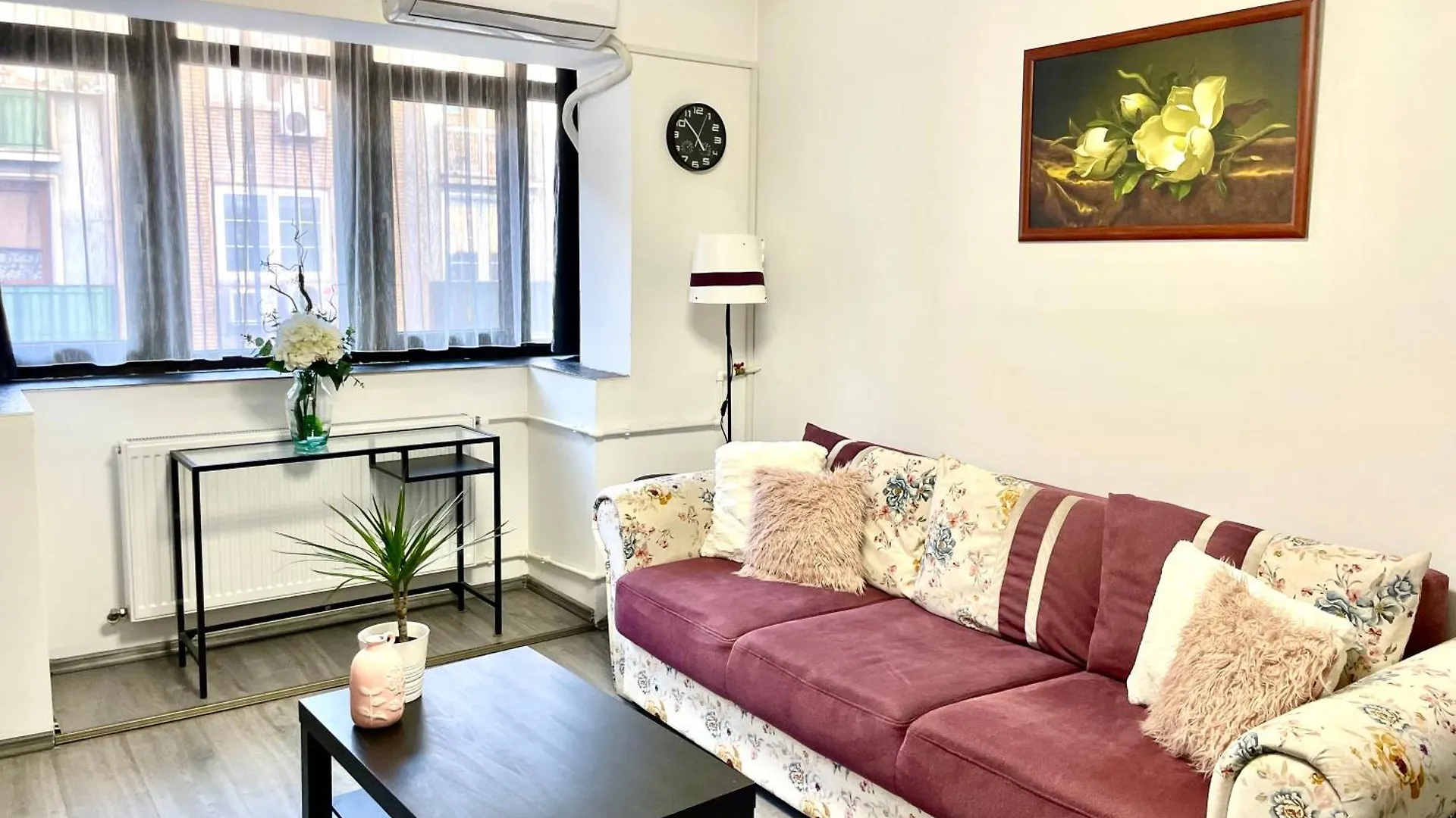 Tower Old City Apartment Bucharest